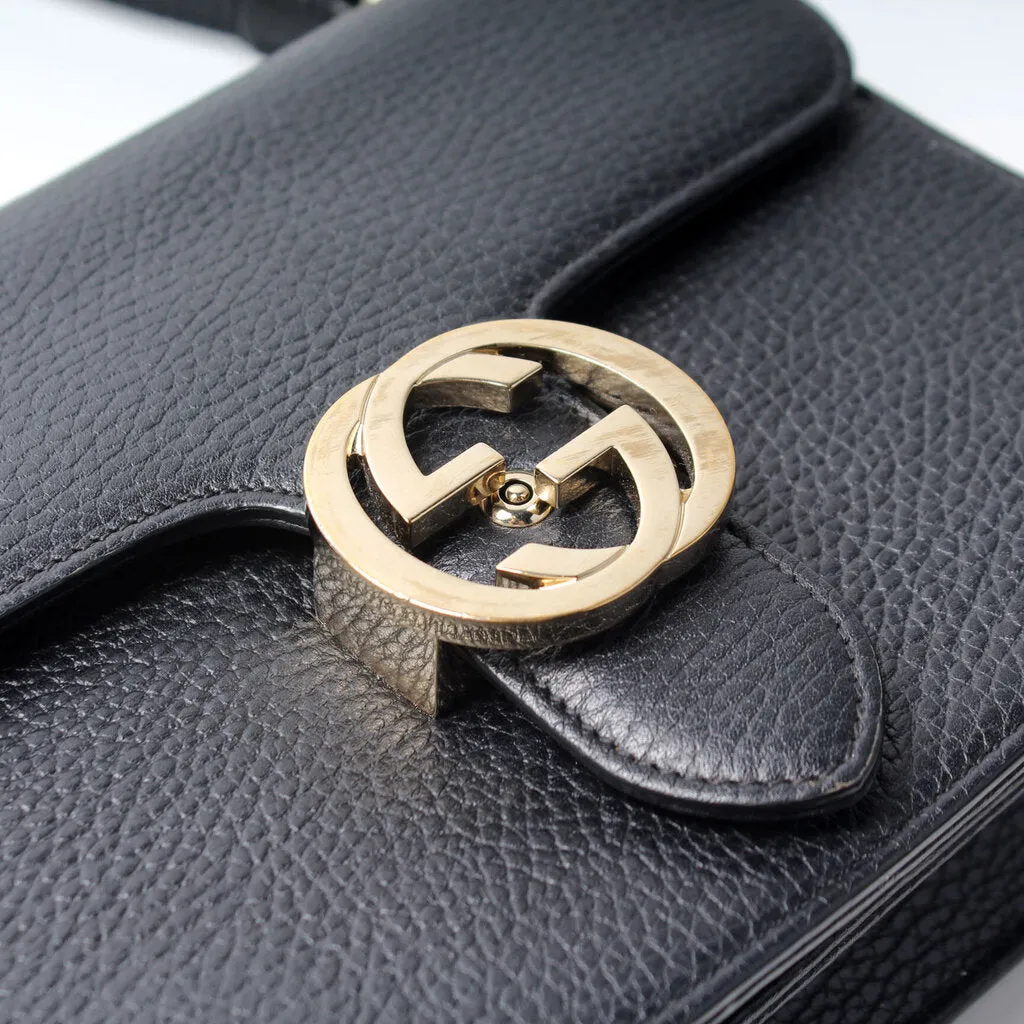 510304 Interlocking Small Crossbody