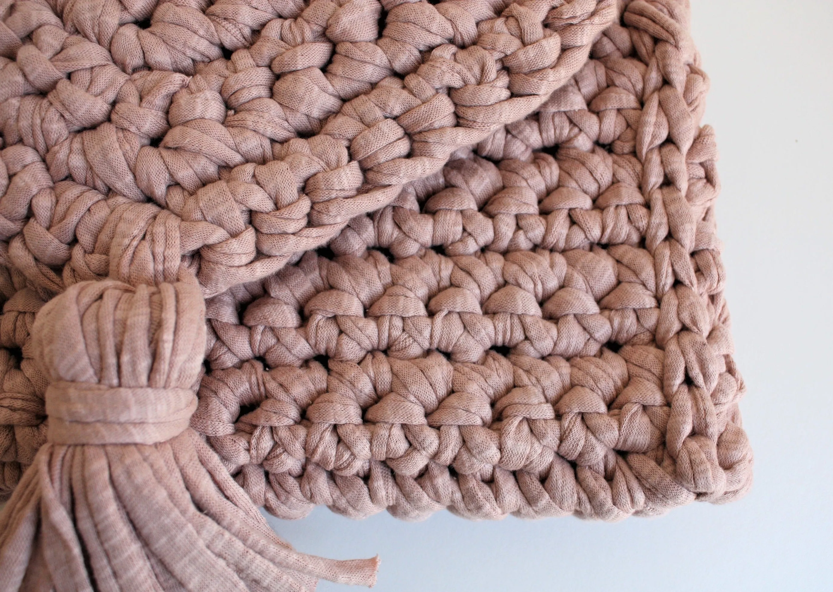 Easy Crochet pattern - Oversized Clutch Bag