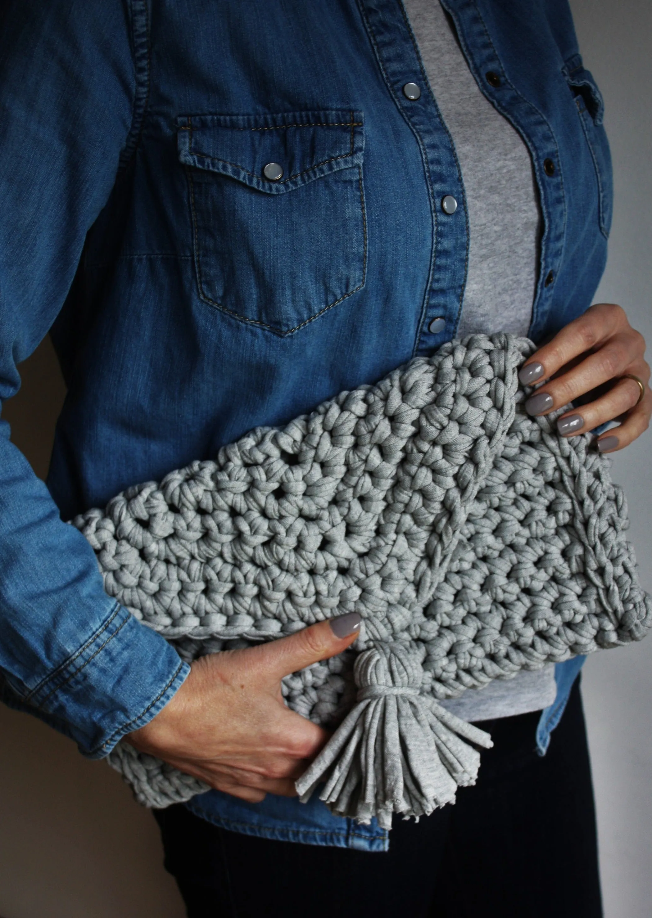 Easy Crochet pattern - Oversized Clutch Bag