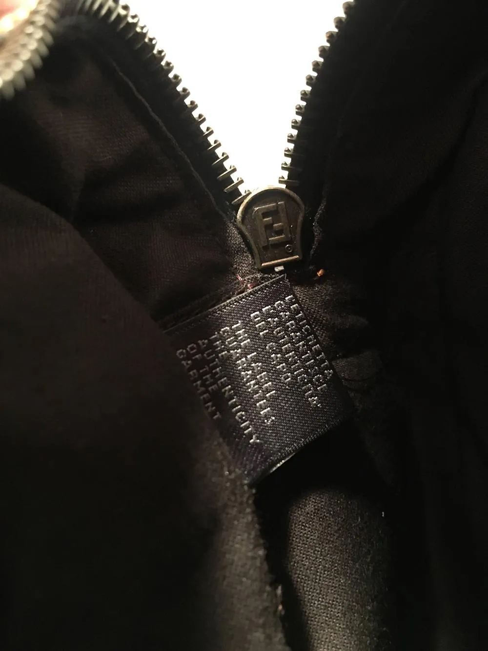 FENDI Borsa Mini B Black Patent Leather Handbag