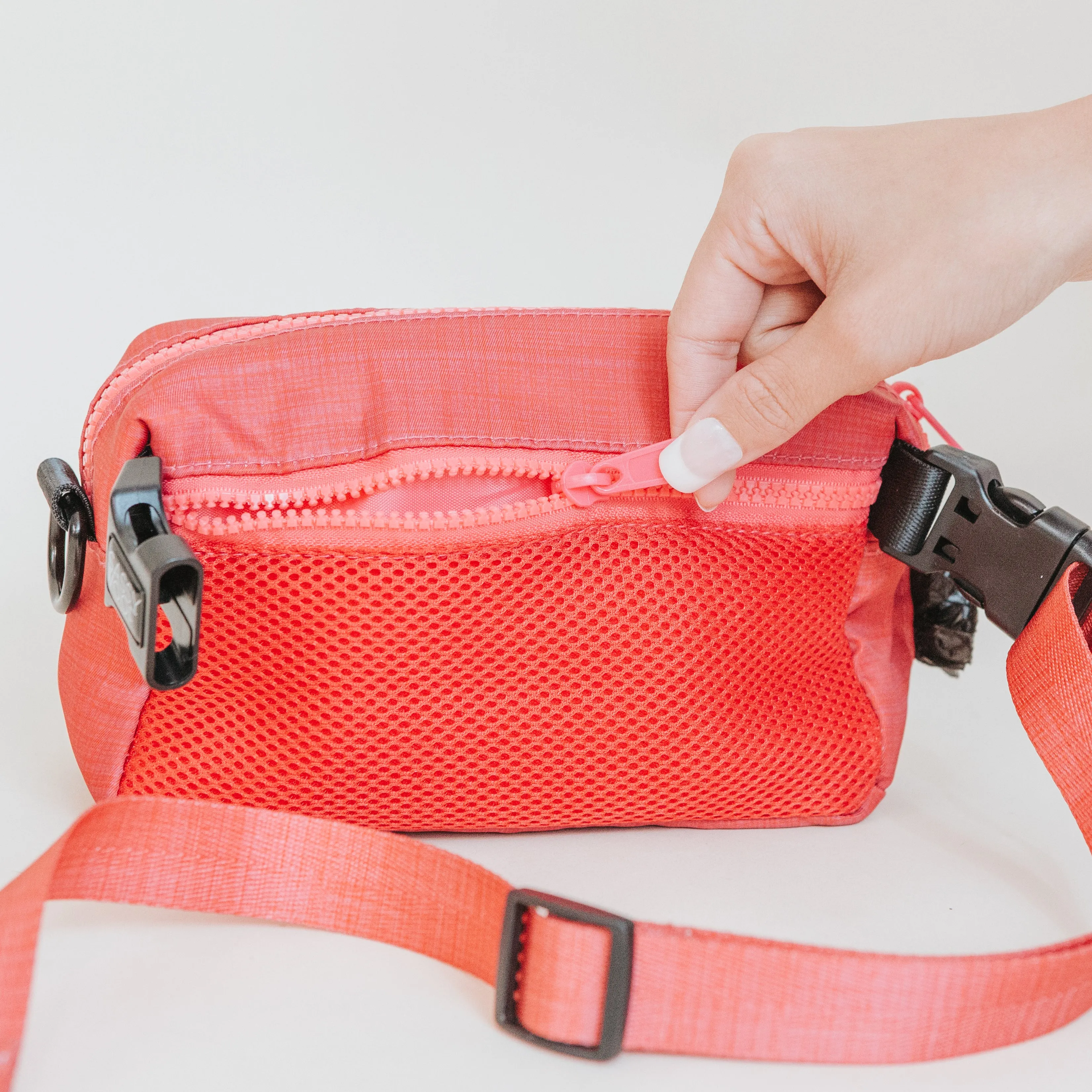 Merlot Woof Pack Bag