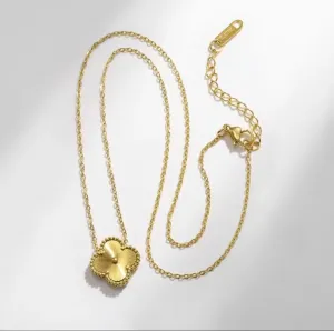 Sleek Clover Necklace