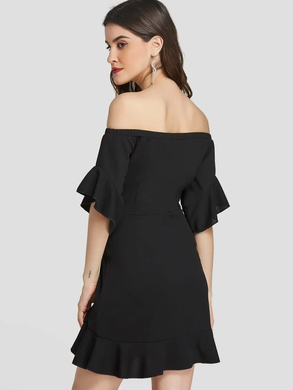 Wholesale Black Off The Shoulder Short Sleeve Backless Flounced Hem Mini Dresses